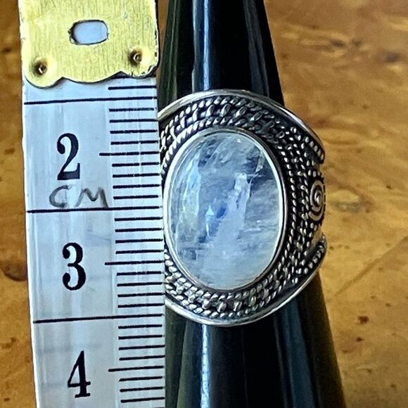 Natural Rainbow Moonstone Sterling Silver Cocktail Ring Size 6 - Picture 7 of 9